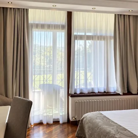 Relais I Due Roccoli 4* Исео