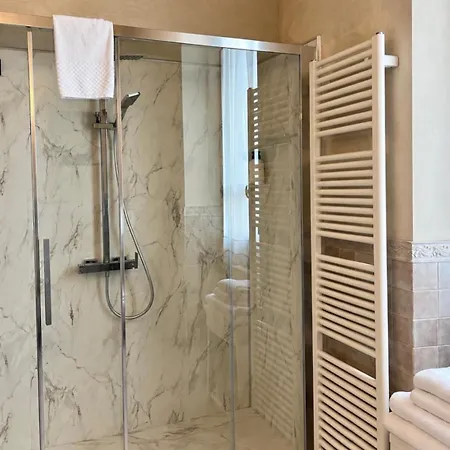 Отель Relais I Due Roccoli 4*