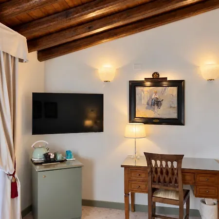 Relais I Due Roccoli Отель